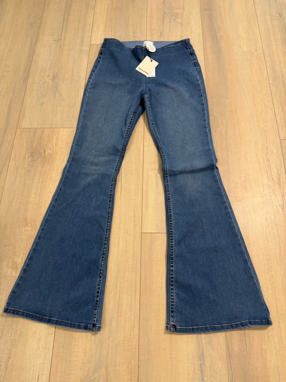 Women's Dark Blue Flare Jeans — High-Rise Stretch Denim